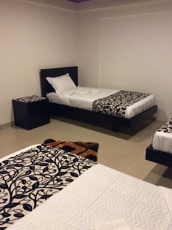 Guest house Cedritos *