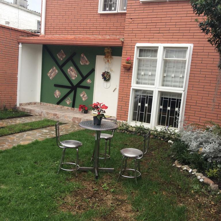 Guest house Cedritos Bogota