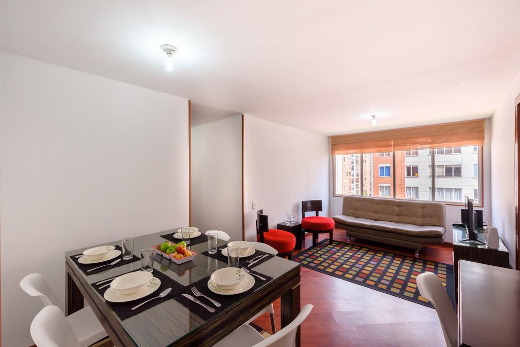 Zona Ciudad Salitre Apartment