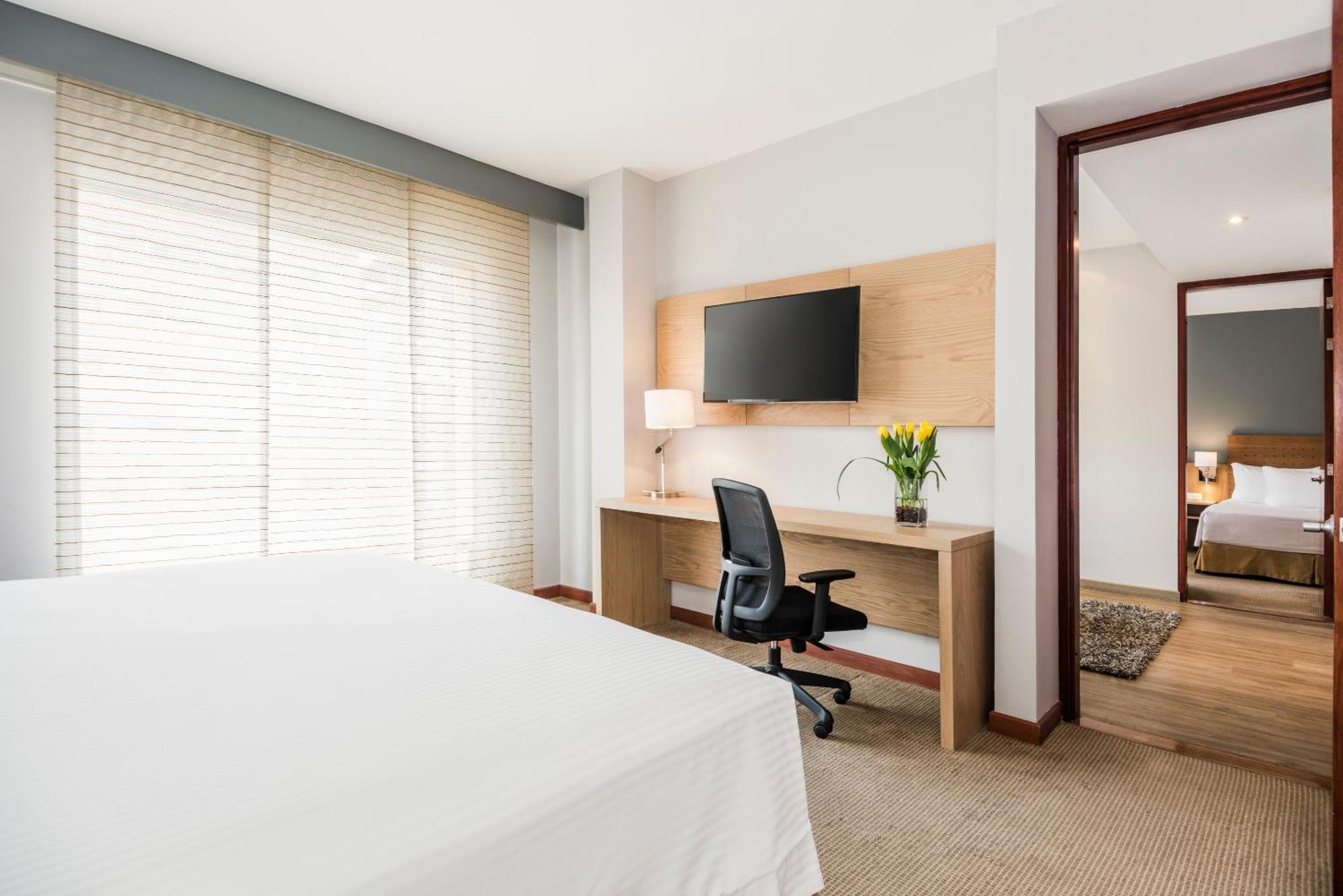 Cosmos 100 Executive 4* Bogota