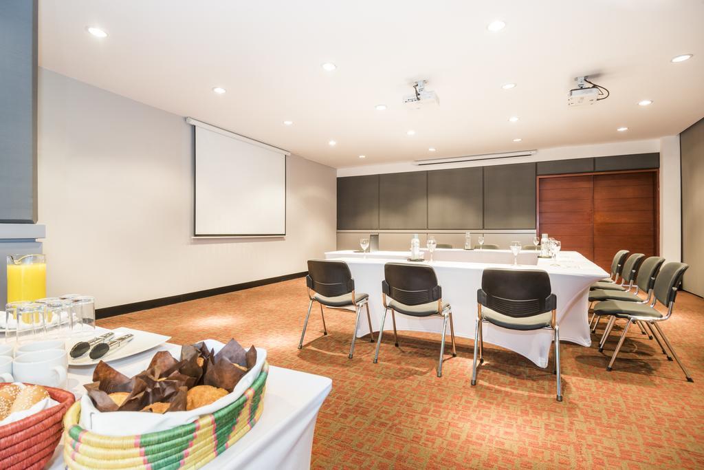 Cosmos 100 Executive Hotel Bogota