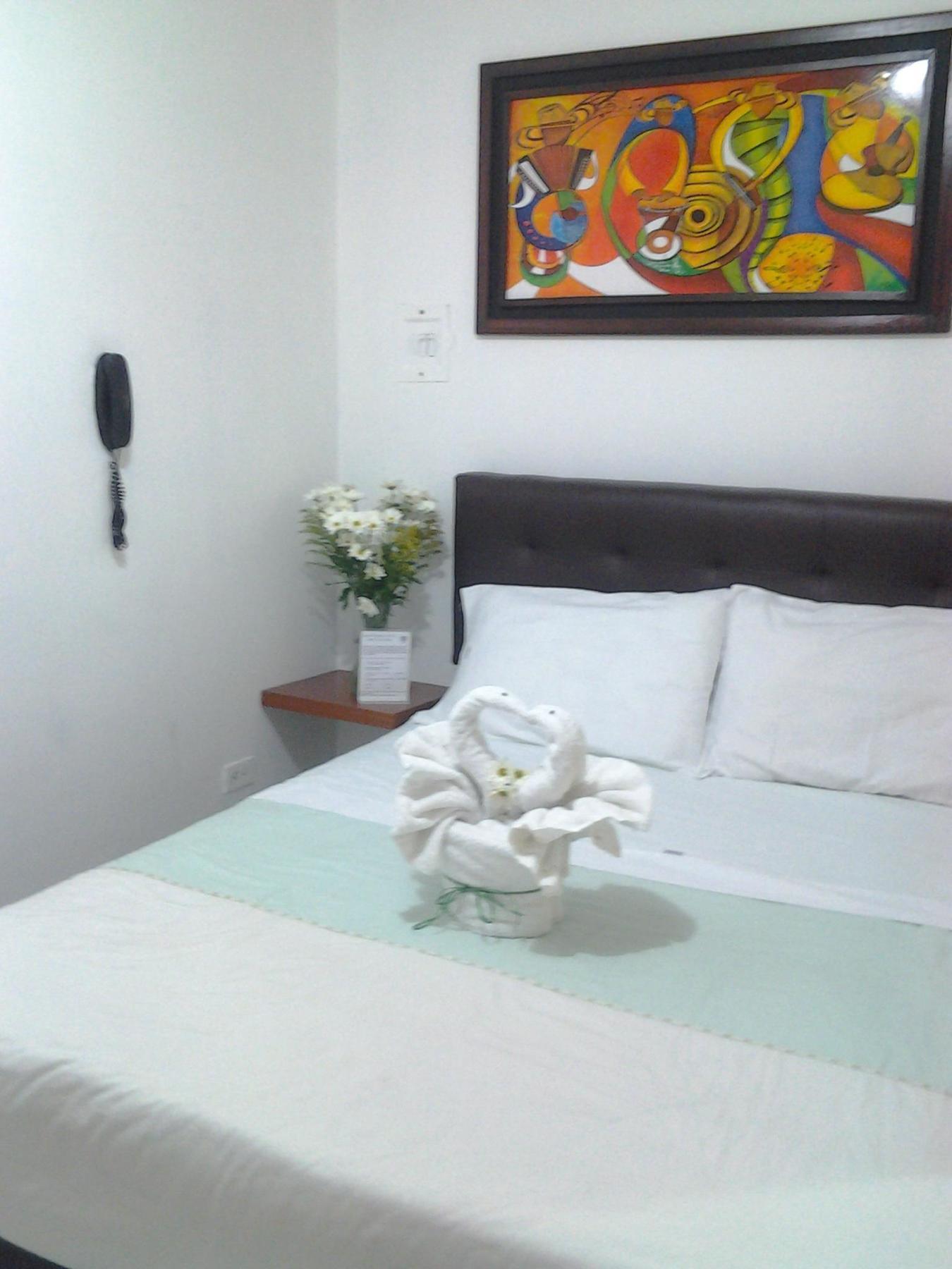 Casa Hotel Victoria Av 30 2* Bogota