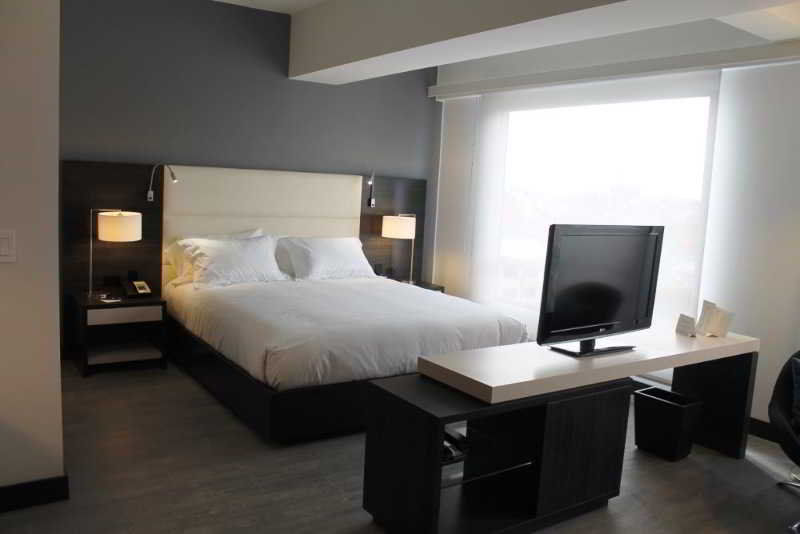 Hotel Nh Urban 26 Royal Bogota
