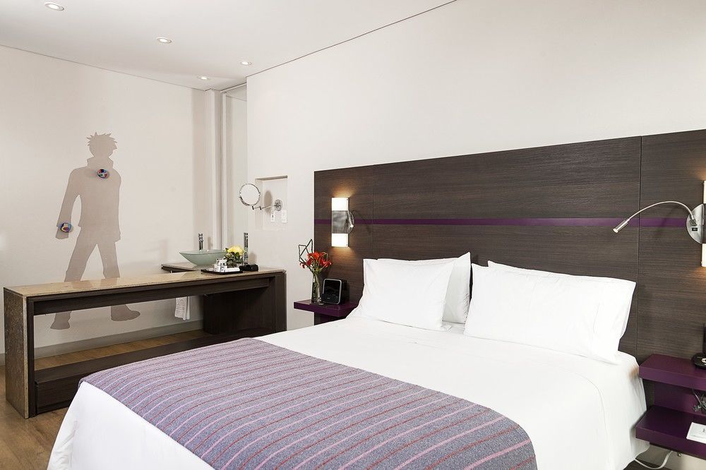 Mercure Bh Zona Financiera Hotel 4*