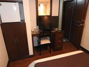 Hotel La Sabana 3*