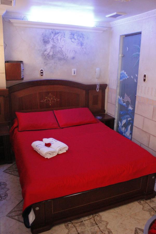 Piramides De Cristal Motel *