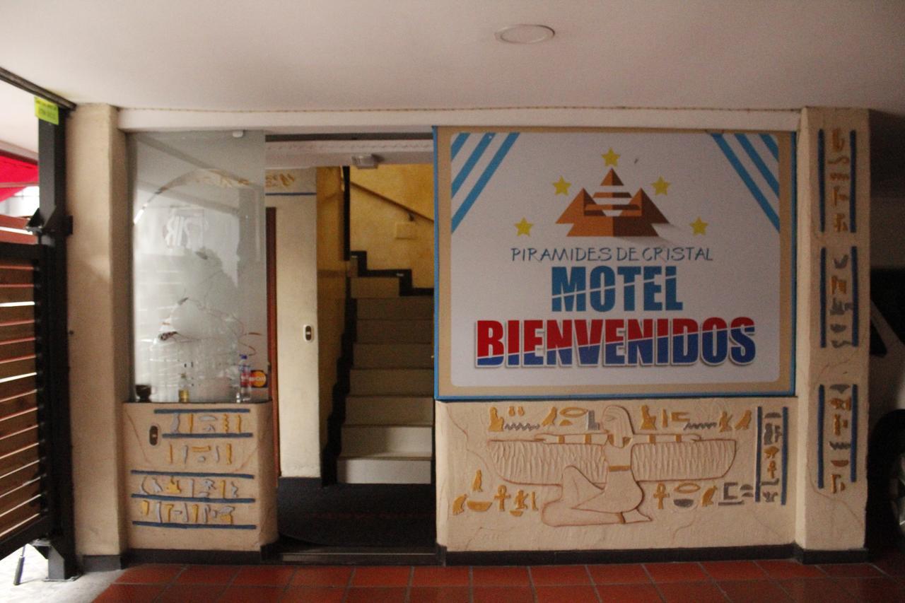 Piramides De Cristal Motel *