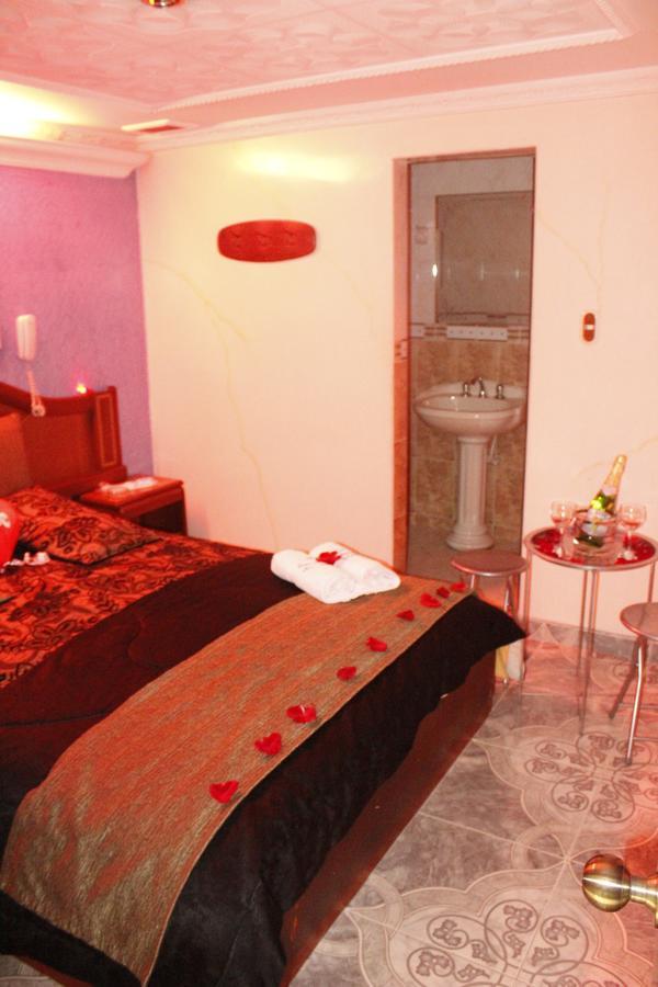 Motel Piramides De Cristal
