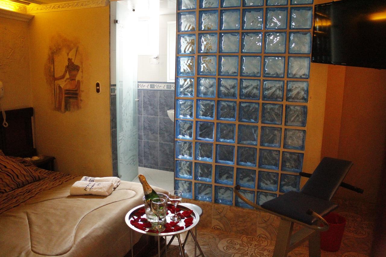 Piramides De Cristal Motel Bogota