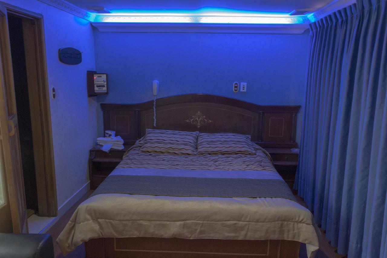 Motel Piramides De Cristal Bogota