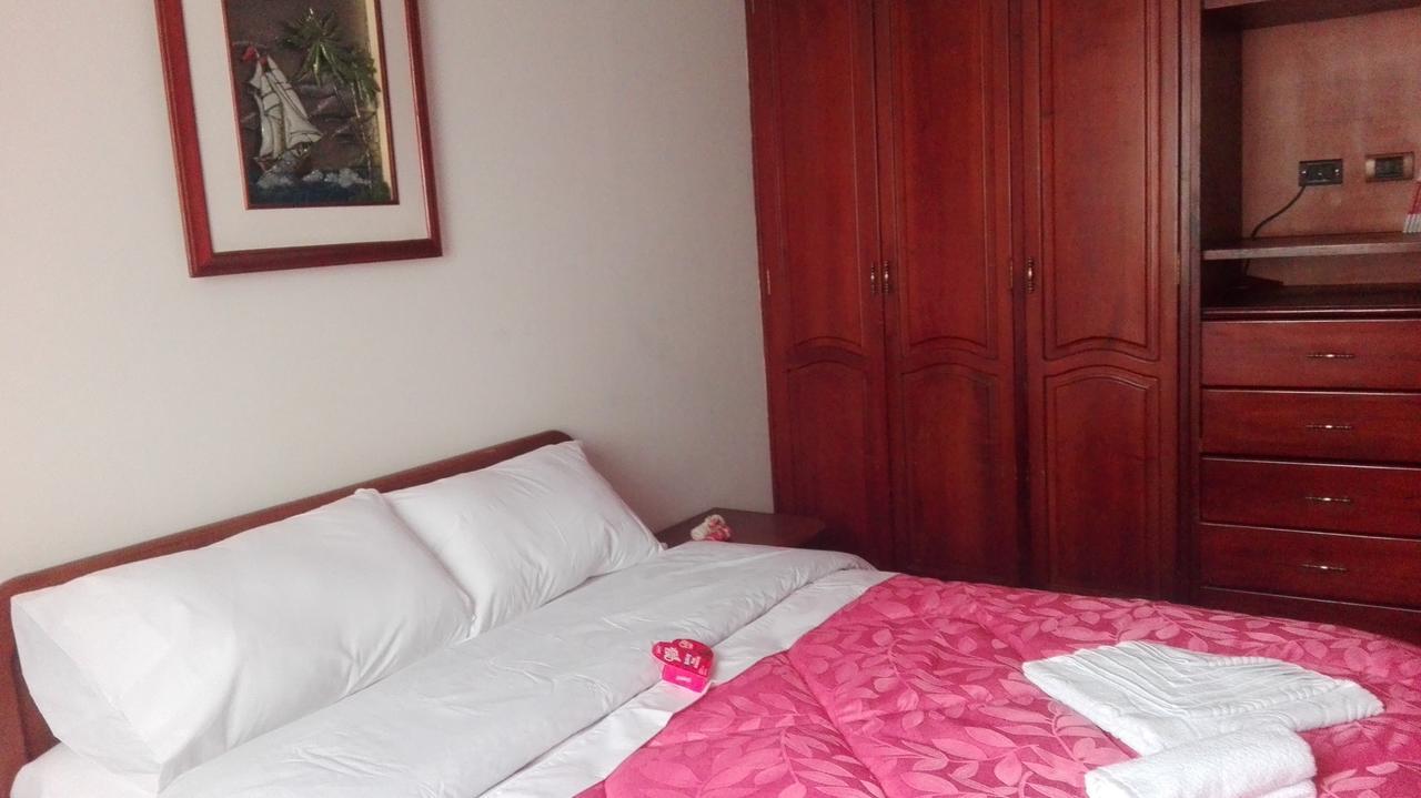 D'lujo Bed & Breakfast