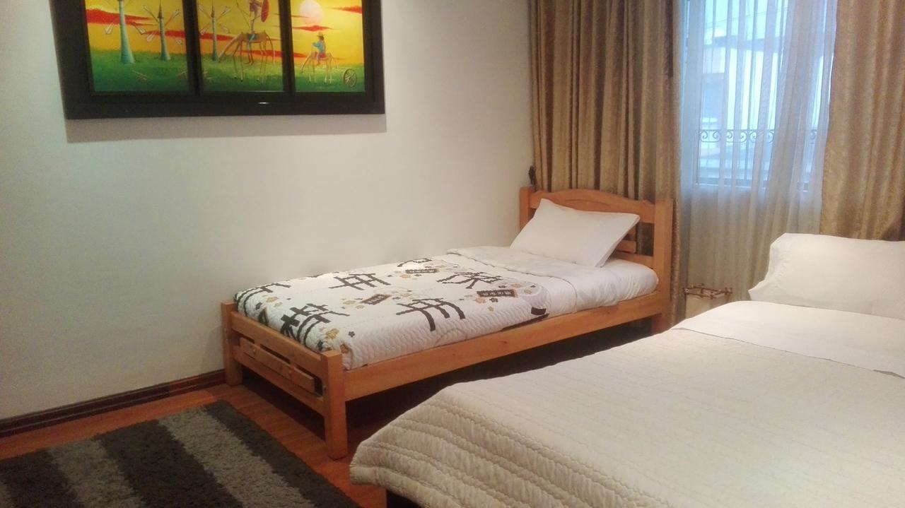 D'lujo Bed & Breakfast *