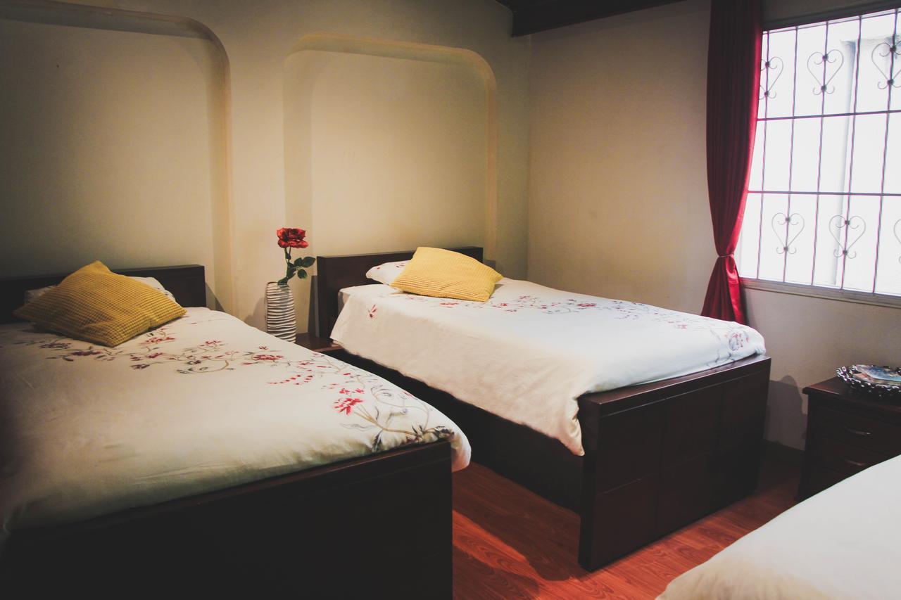 Hostel Ak 82 *