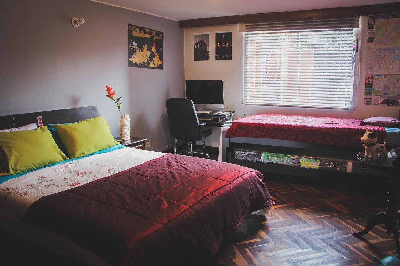 Hostel Ak 82 *