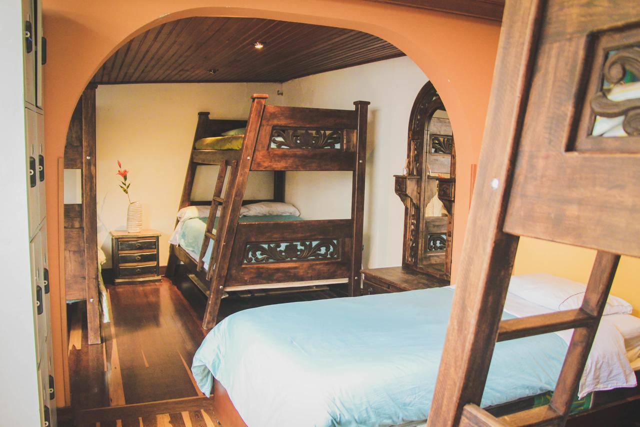 Hostel Ak 82 *