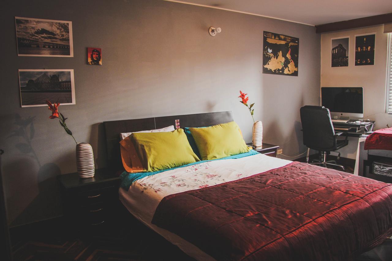Hostel Ak 82 *
