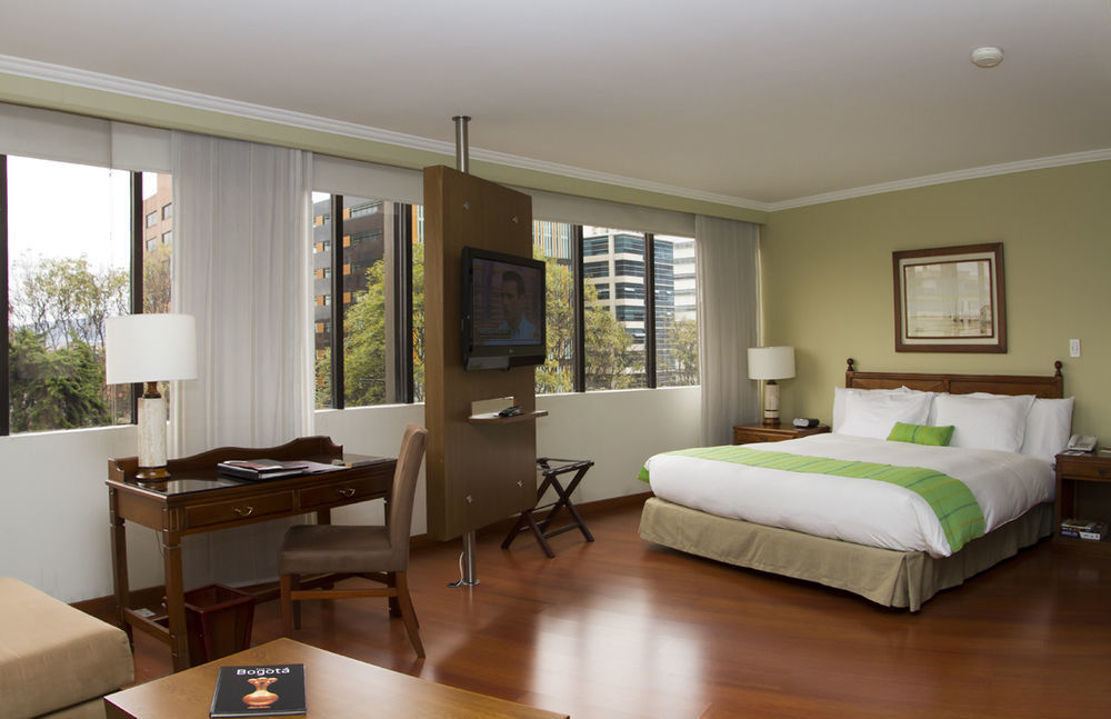 Cosmos 100 & Centro De Convenciones - Cosmos 5* Bogotá