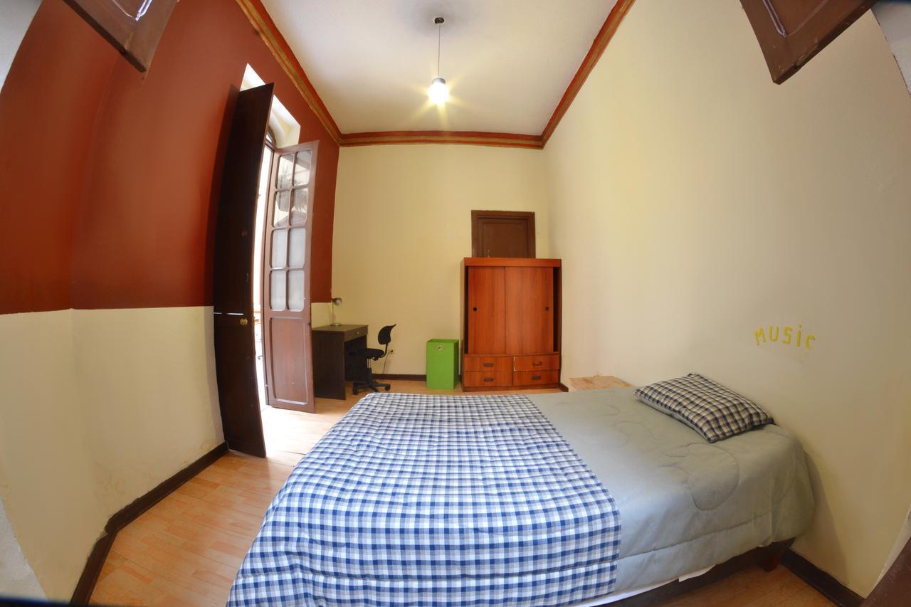 Guest house Casa Del Sol 2*