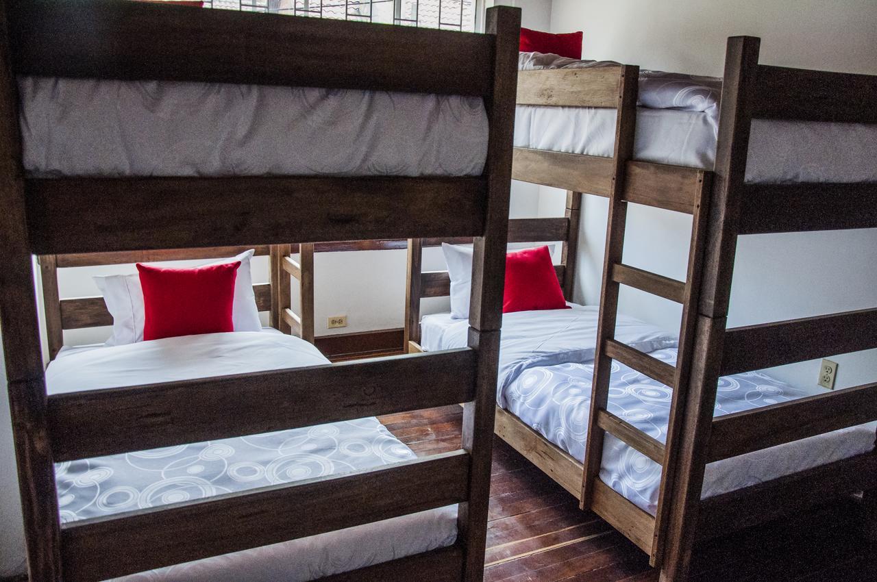 Hostel Hostal El Baul *
