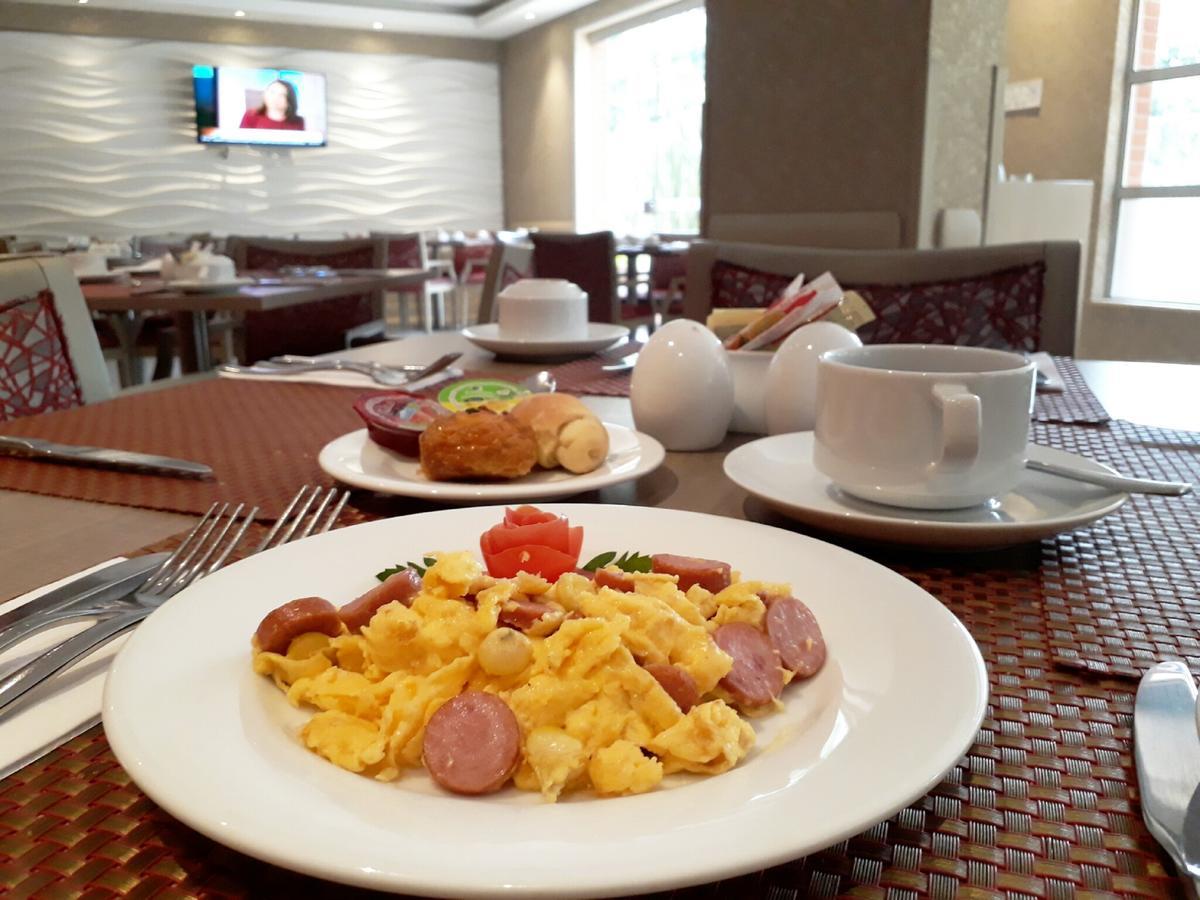 Apartamentos Plaza Suites Apartahotel