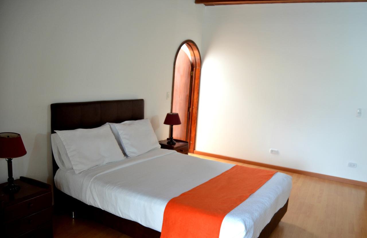 Amoblados Casa Regis Aparthotel