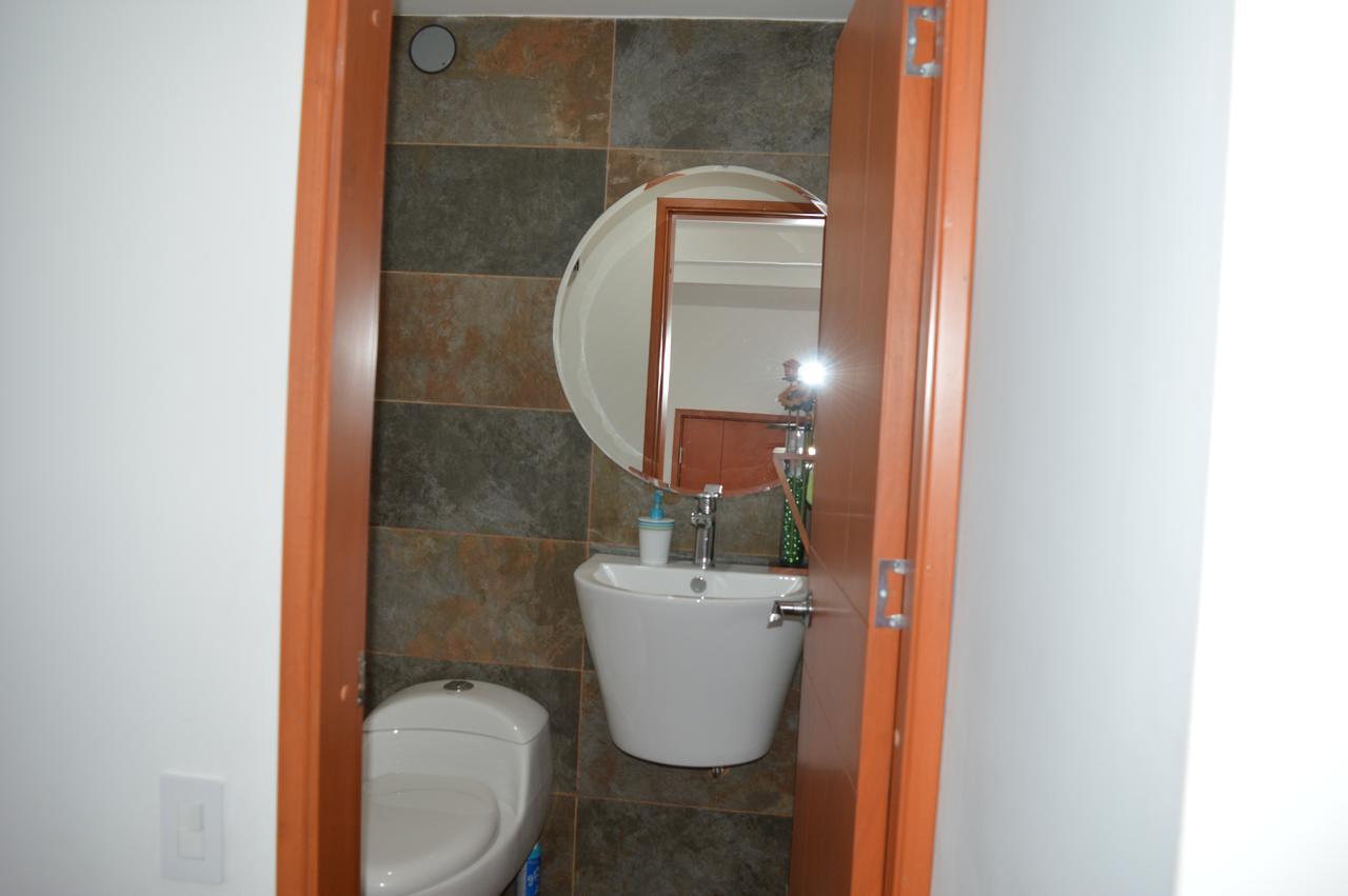 En Alhambra Homestay *
