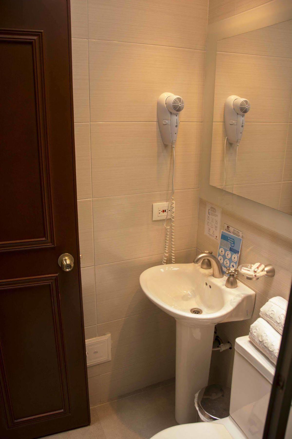La Sabana Hotel