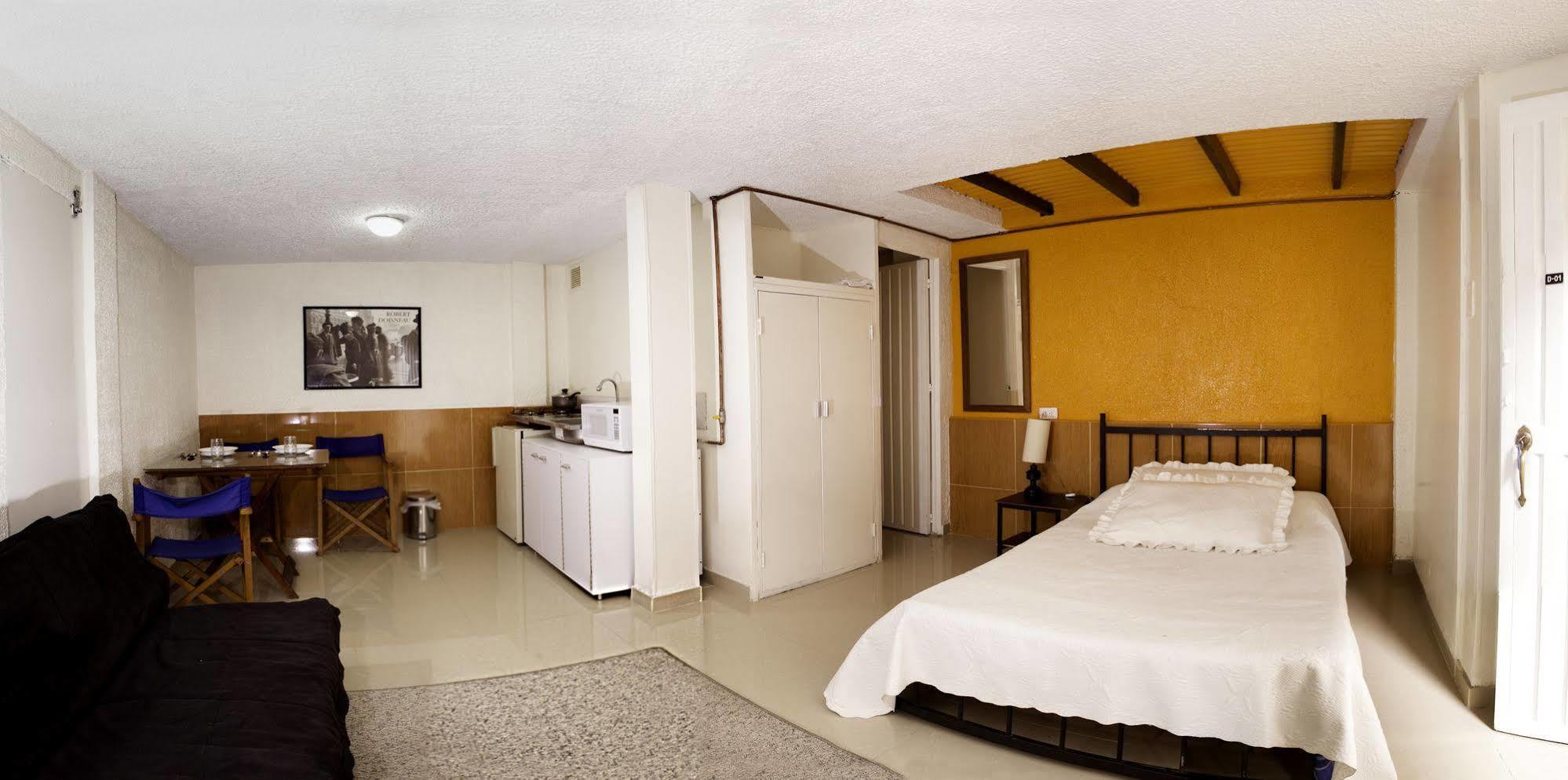 Apartahotel Alcazares