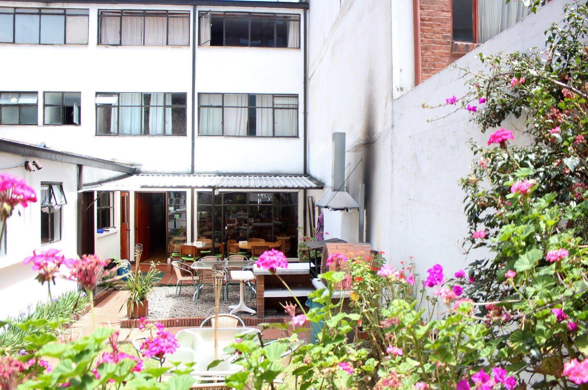 La Pinta Hostel
