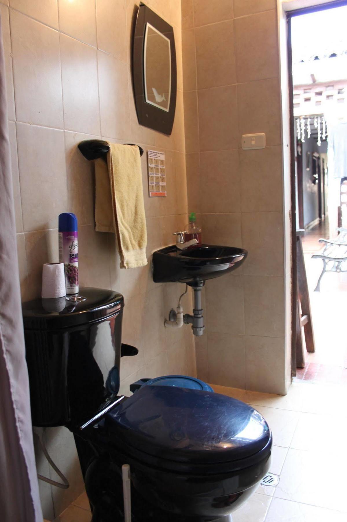 Iku Backpackers Hostel *