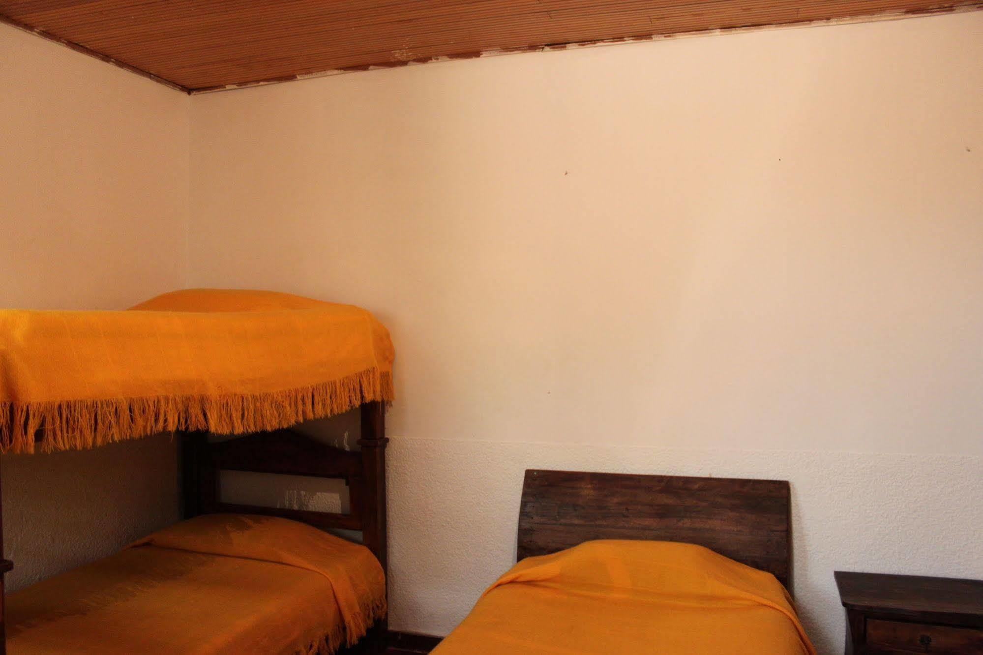 Iku Backpackers Hostel *