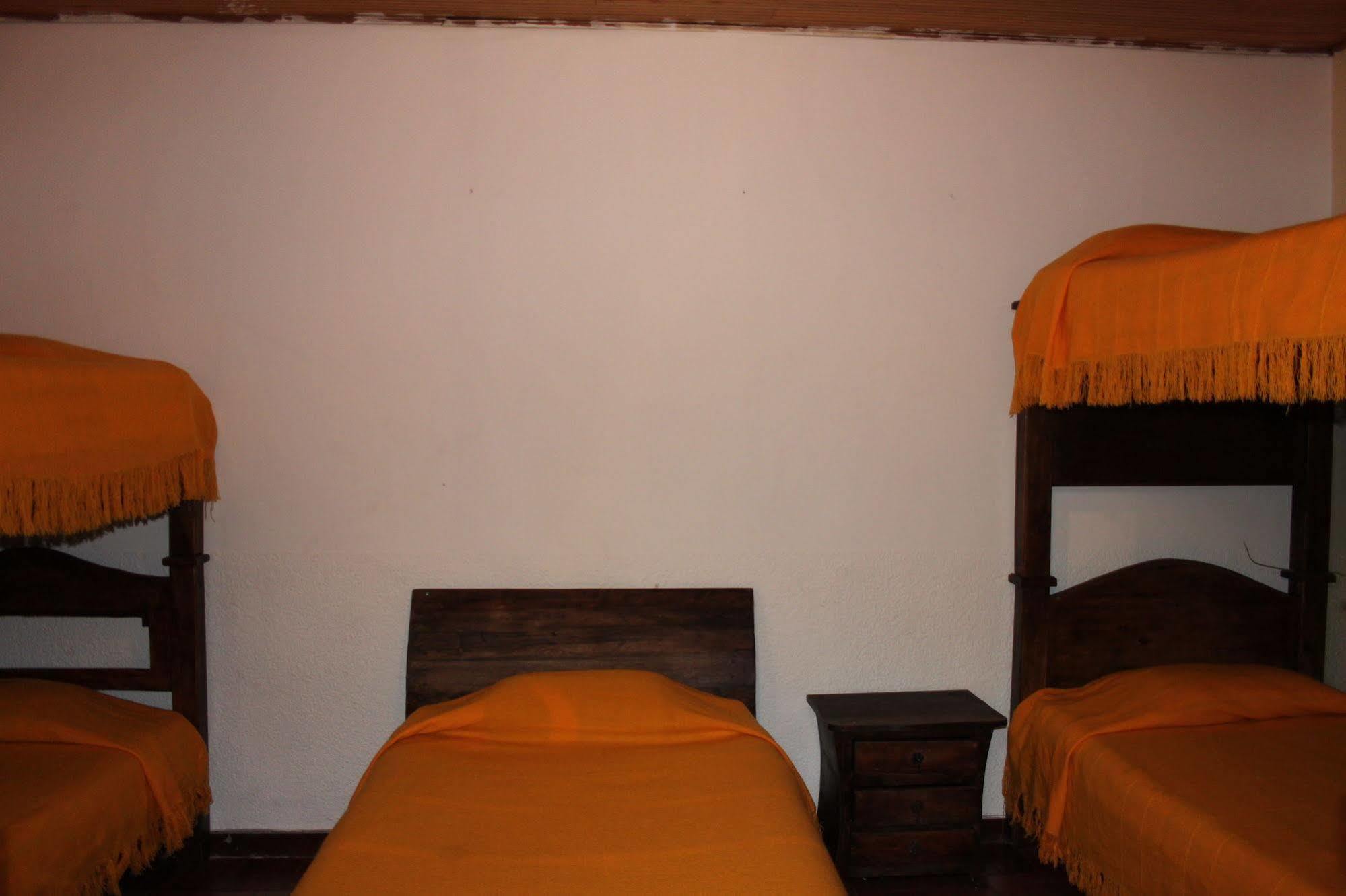 Iku Backpackers Hostel *