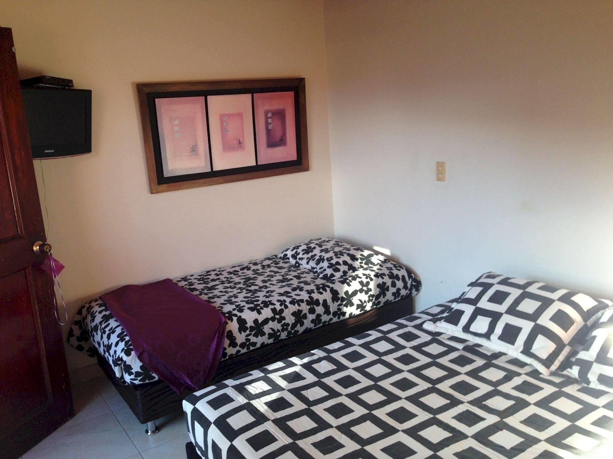 Violeta Park Hostel