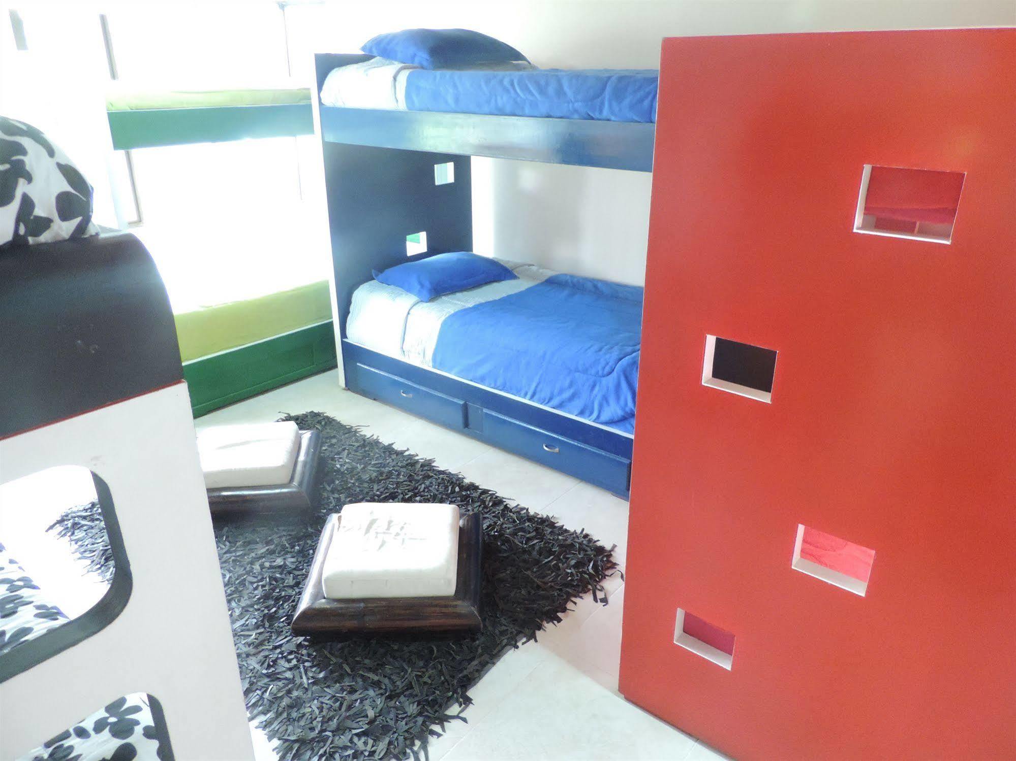 Hostel Violeta Park *
