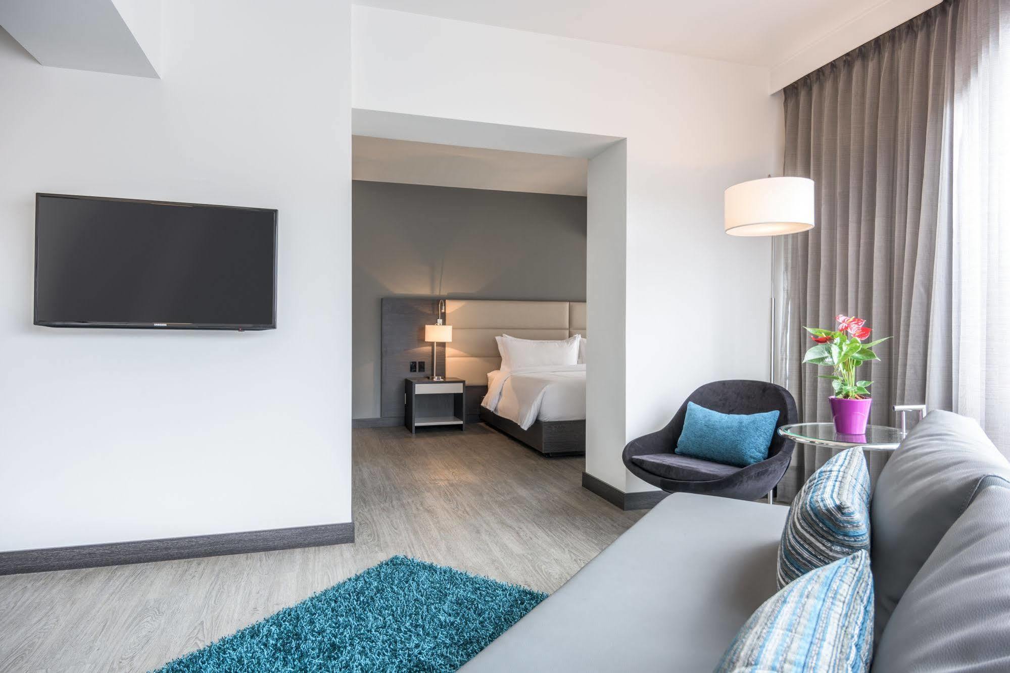 Nh Urban 26 Royal Hotel Bogota