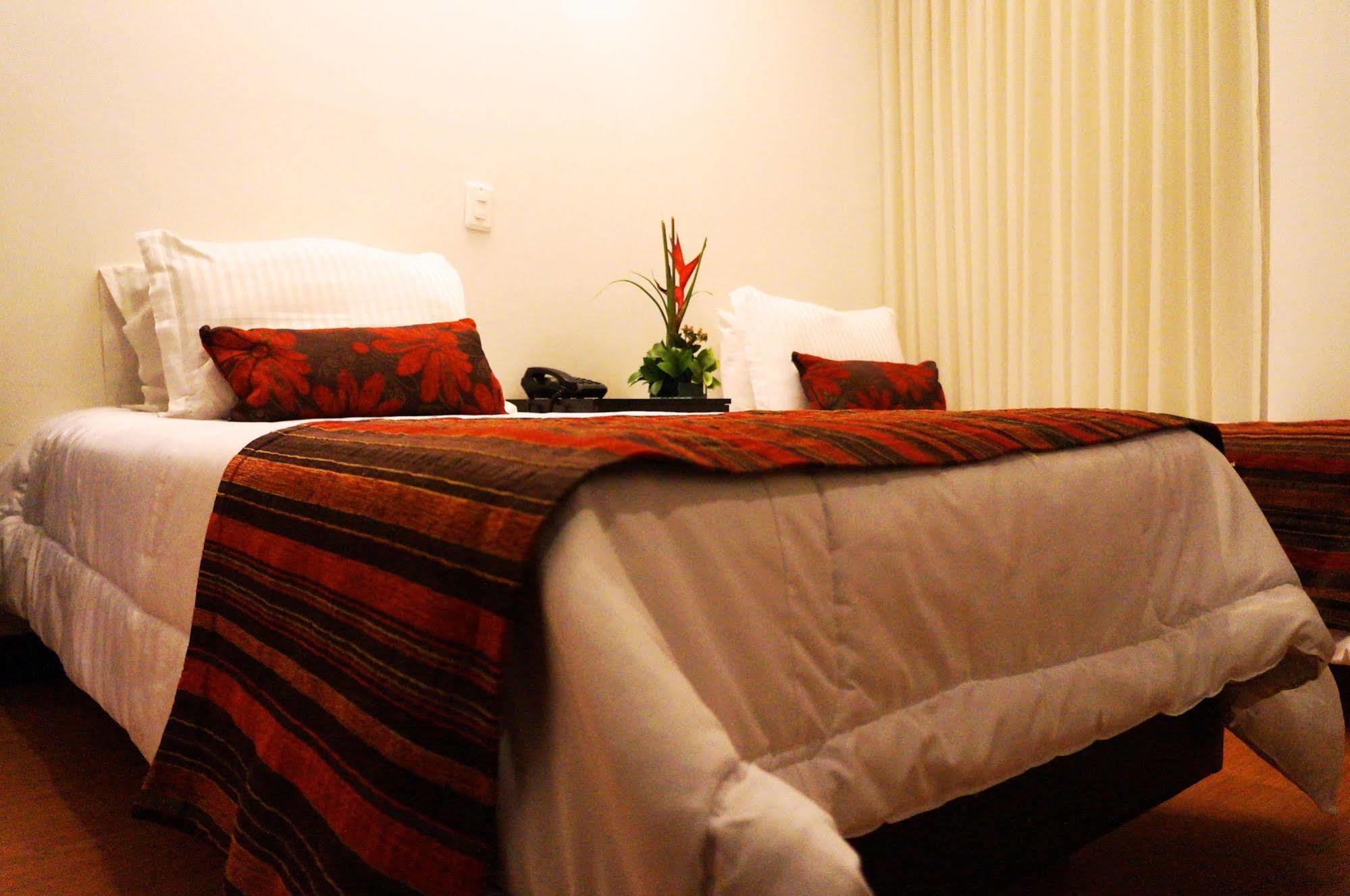 Hotel Airport Travel 3*