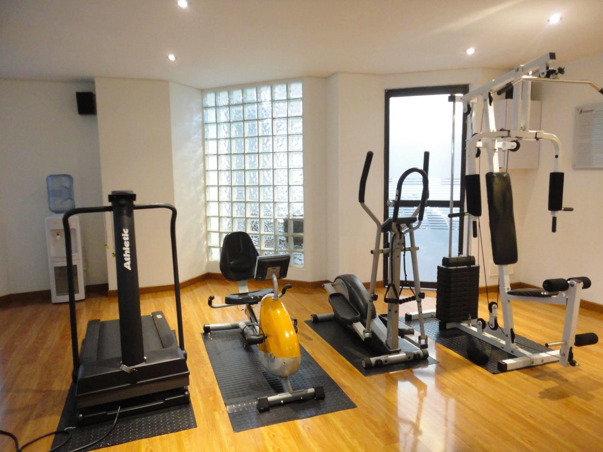Travelers Fontana Plaza Aparthotel 4*