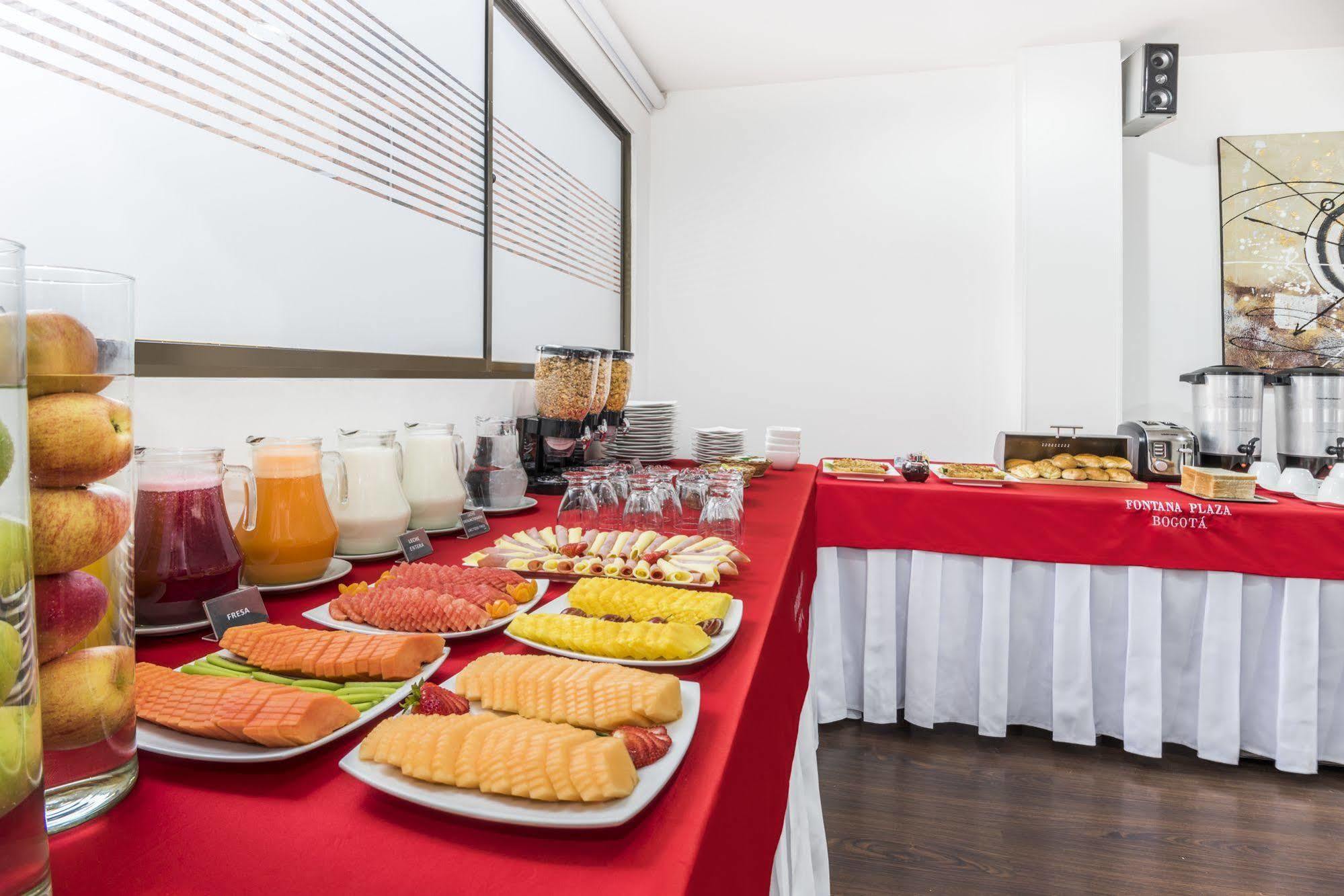 Travelers Fontana Plaza Aparthotel 4*