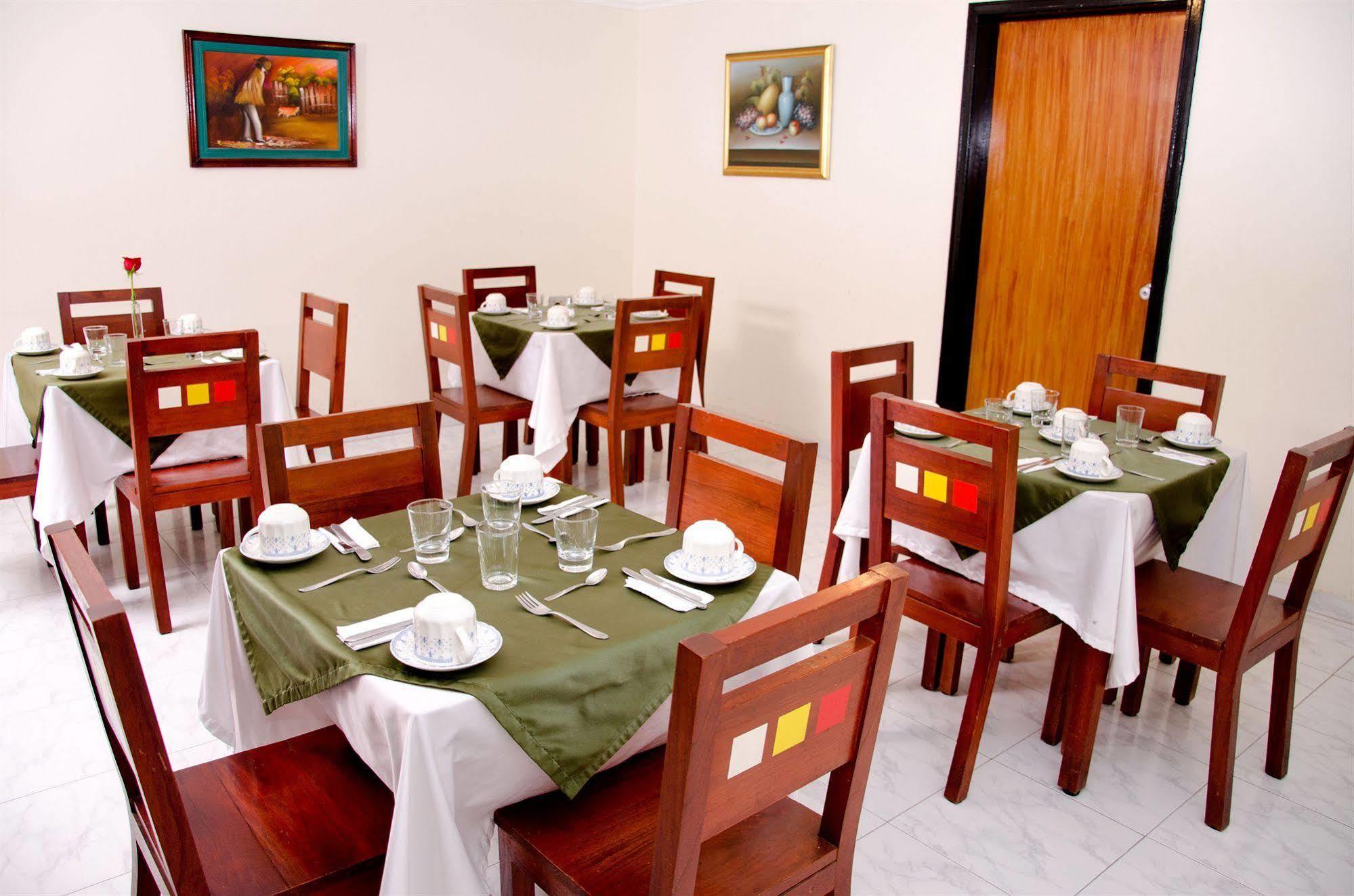 Casa Chico 101 Hotel 3*