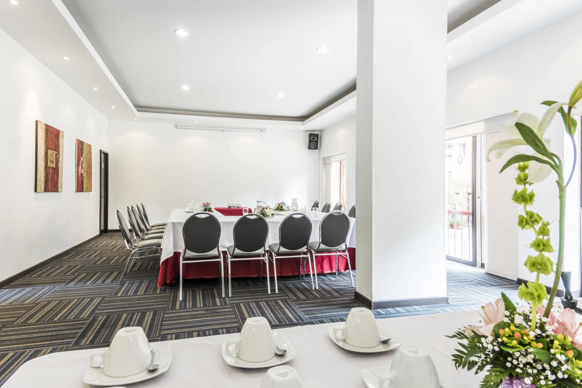Travelers Y Condominioplenitud Bogota