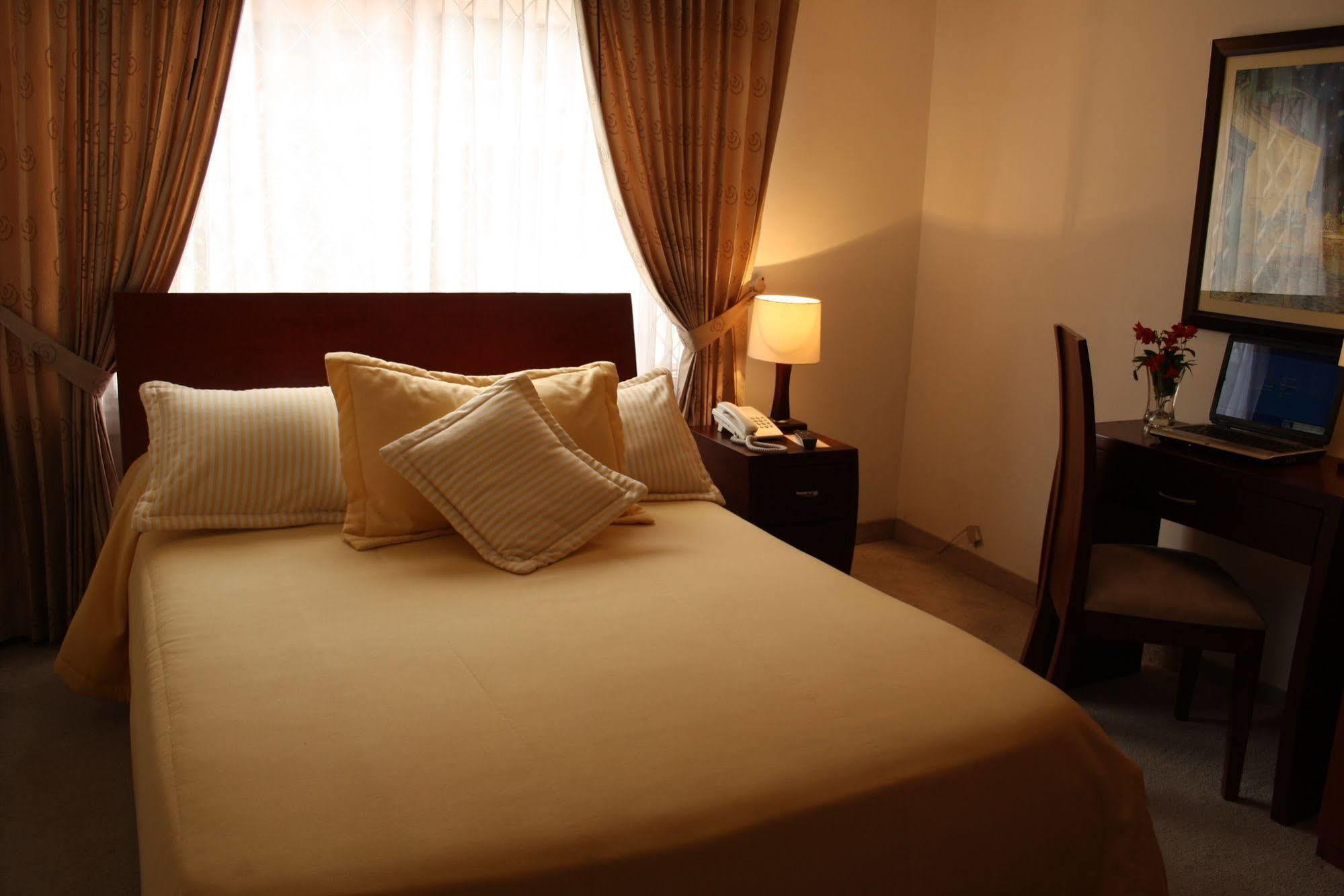 Balmoral Casa & 3* Bogota