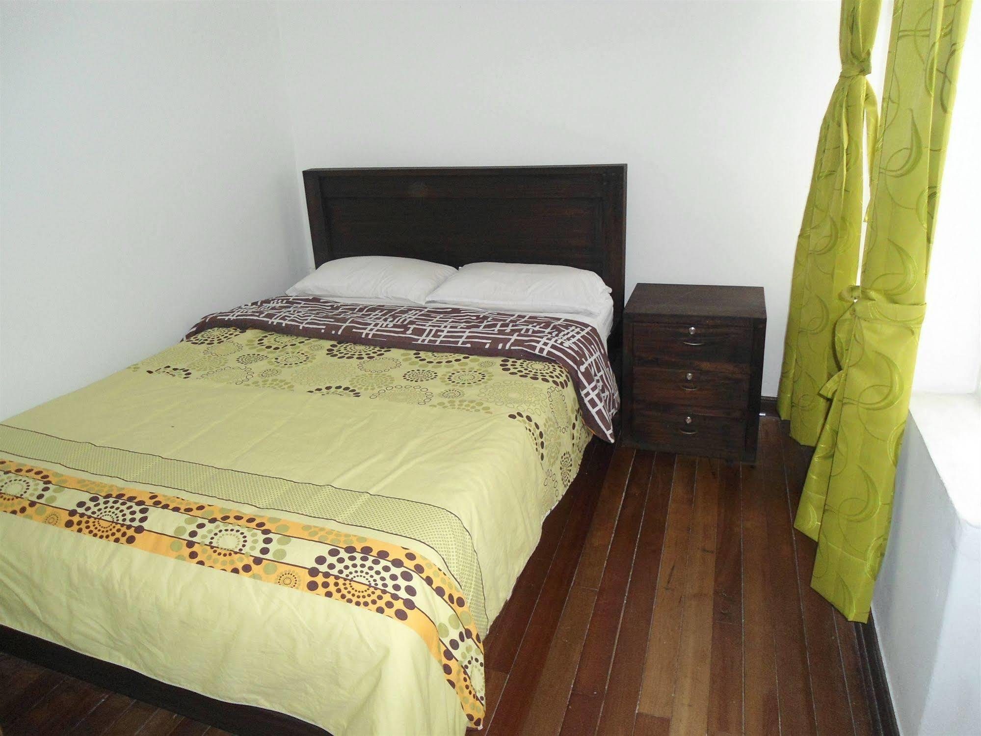 Mr Warrot Hostel