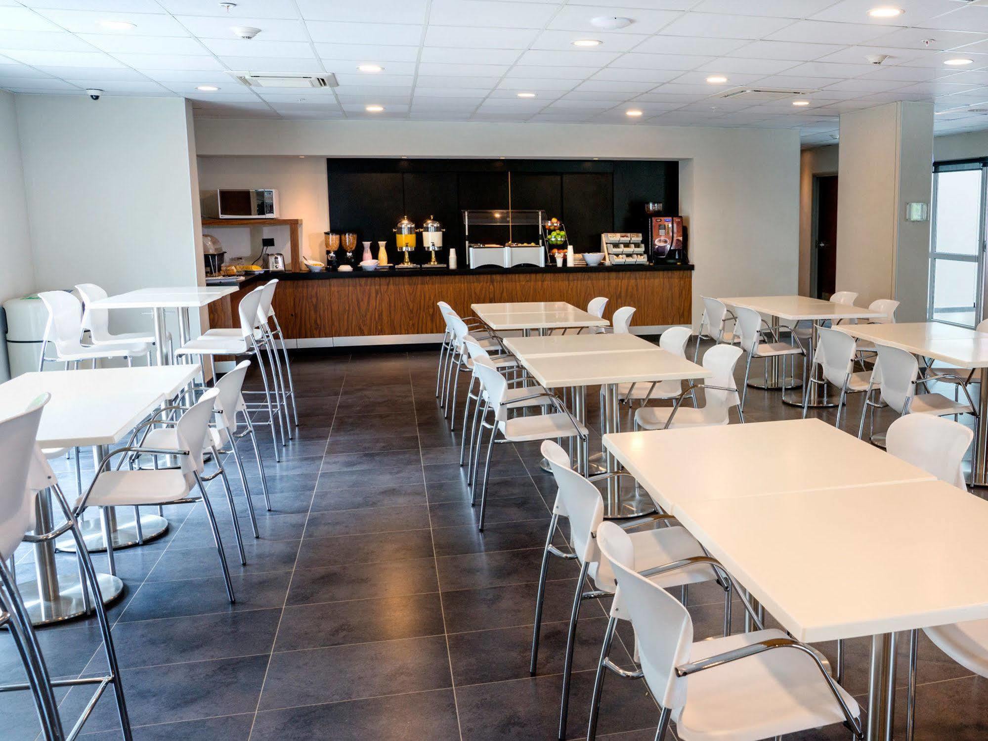 Express By Marriott Aeropuerto Bogota