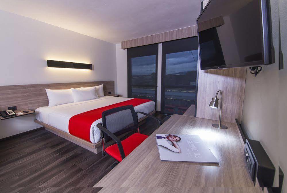 Express By Marriott Aeropuerto Hotel Bogota