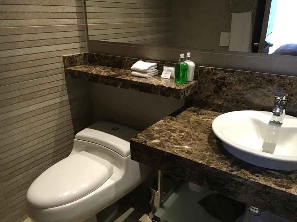 Apartahotel Apartamentos Plaza Suites 4*