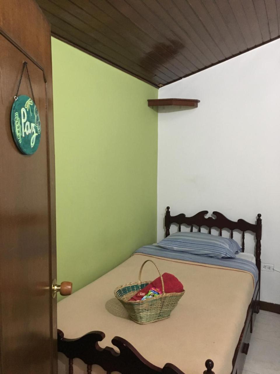 En Casa! Restaurante Y Guest house