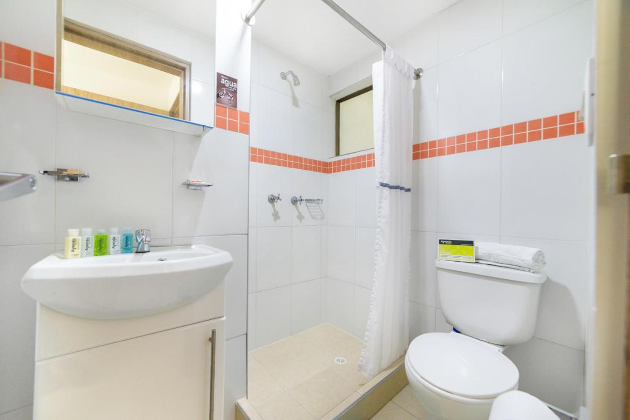 Hotel Ayenda 1027 Feria Real 2*