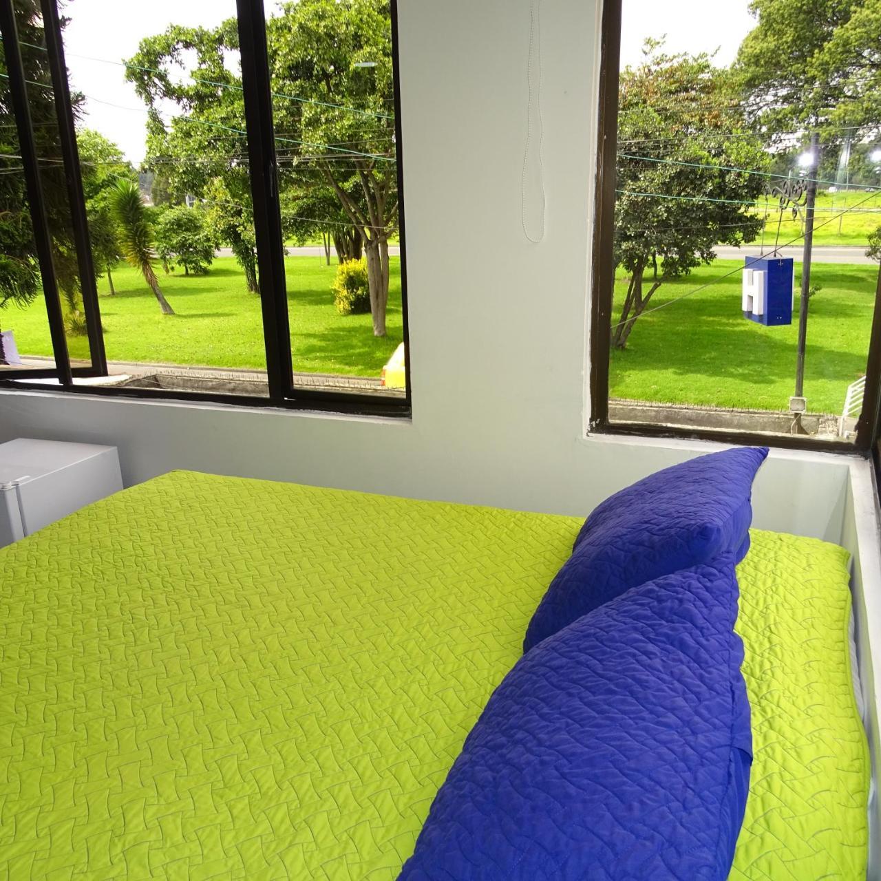 Hostel Violeta Park *