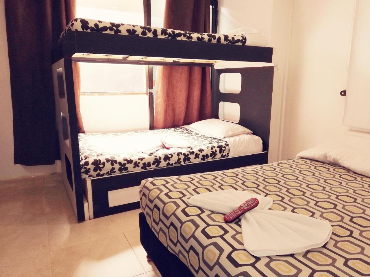 Hostel Violeta Park *
