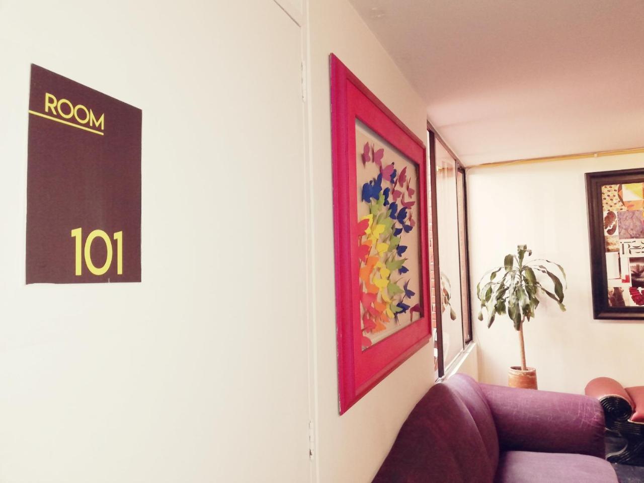 Violeta Park Hostel *
